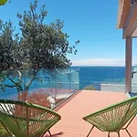 Beachside Living At Its Best! Bondi Beach